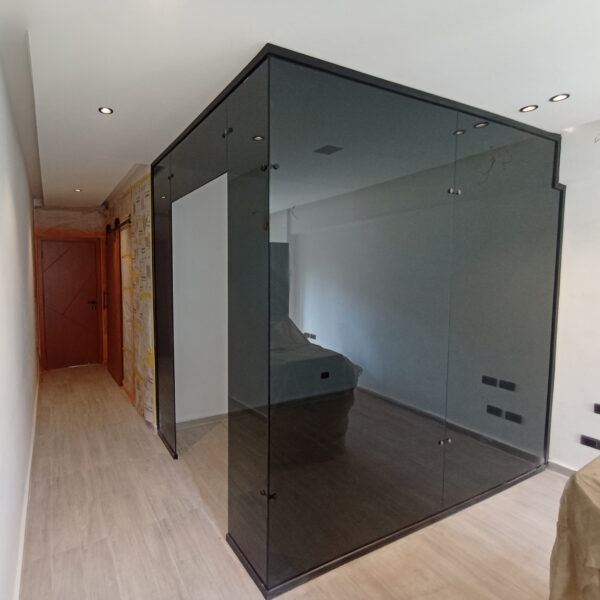 Frameless