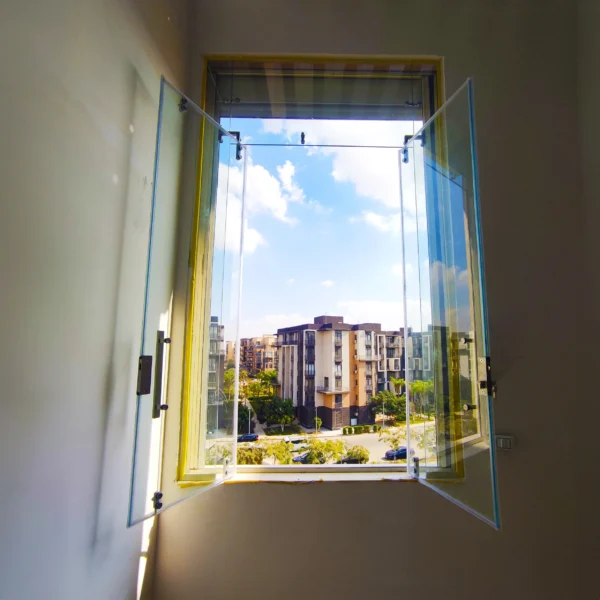 Frameless - Image 2